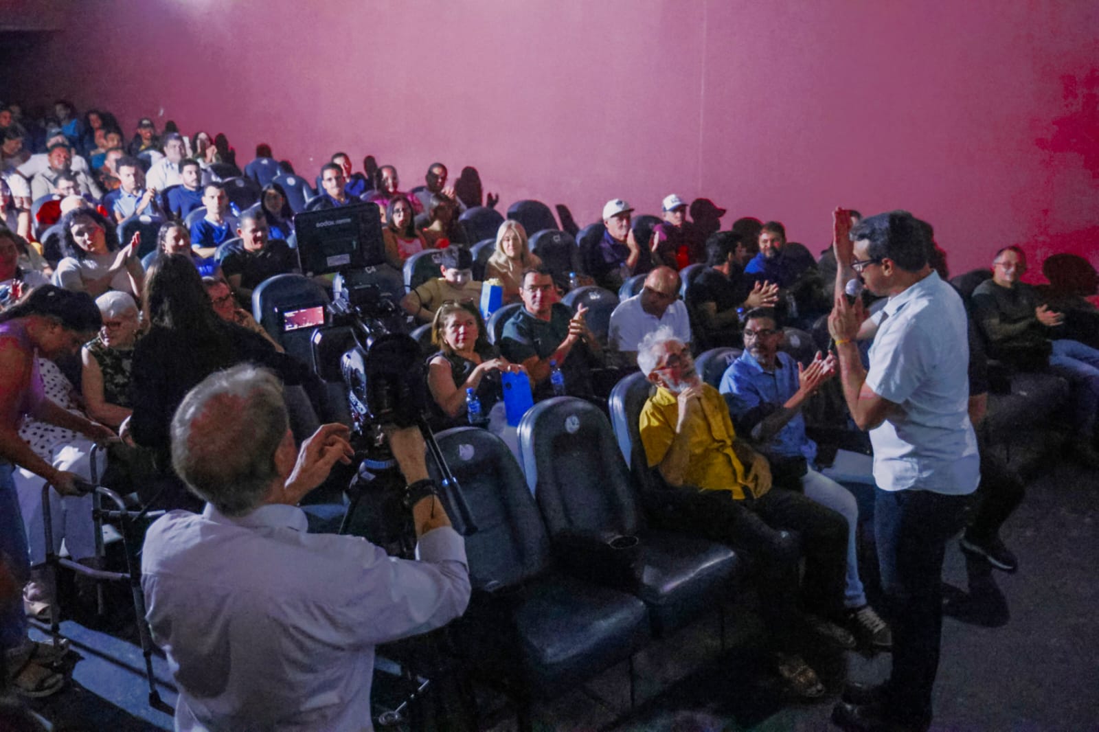 Sessão promovida pela ALPB lota Cine RT para exibição de O Agente Secreto e debate sobre Direitos Humanos, em Remígio